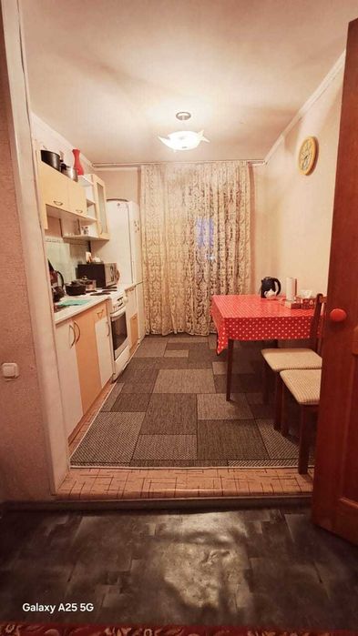 Сдам 2комн.кв. Назарбаева, 44 посуточно