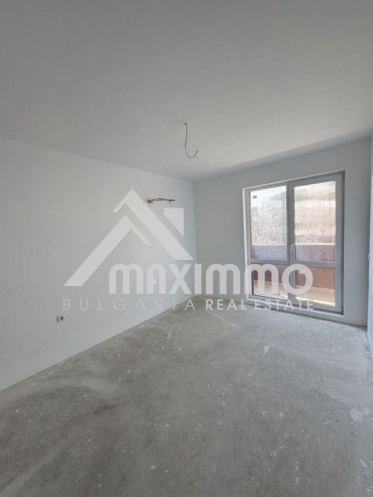 Продава се Тристаен апартамент в Варна, Цветен квартал - 101 кв.м за 1832 €/кв.м - Снимка #5