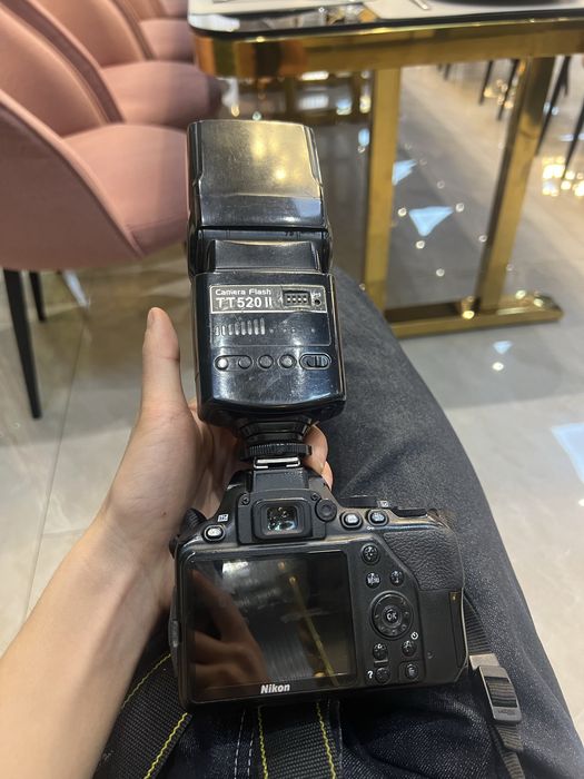 Никон 3500 срочно продаю