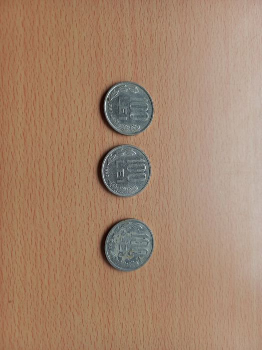 Vand 3 monede de 100 lei din anul 1992 si 1993 in stare perfecta de conservare.
Pretul cerut este pentru toate 3 monedele