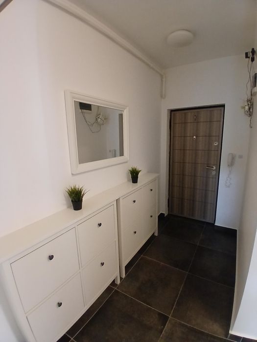 Vand apartament 2 camere