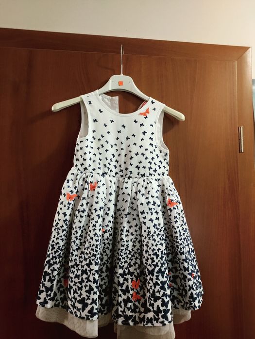 Рокли официални за момиче 30 лв за бр