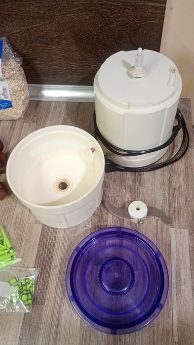 Електрическа месомелачка/кафемелачка от 80 те  години