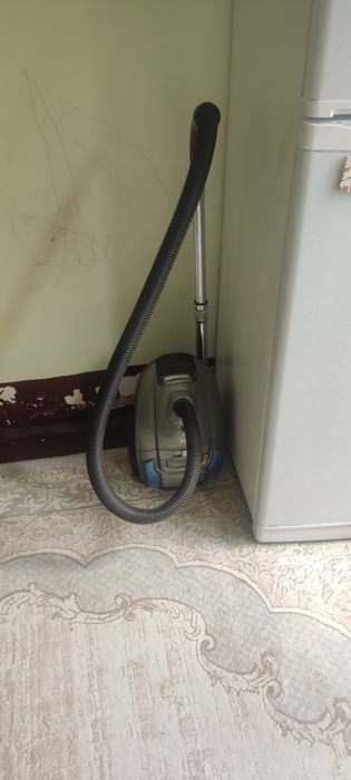 Pilisos sotlladi  400000