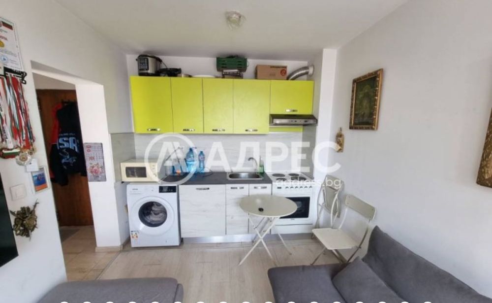 А адрес продава Двустаен апартамент зад НСА