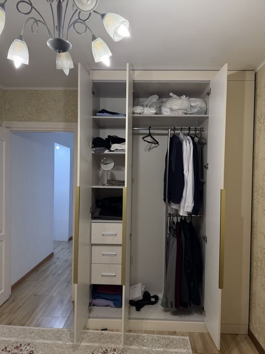 Продам шкаф для спальни