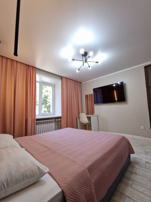 Сдаю Супер Люкс посуточно район Императора