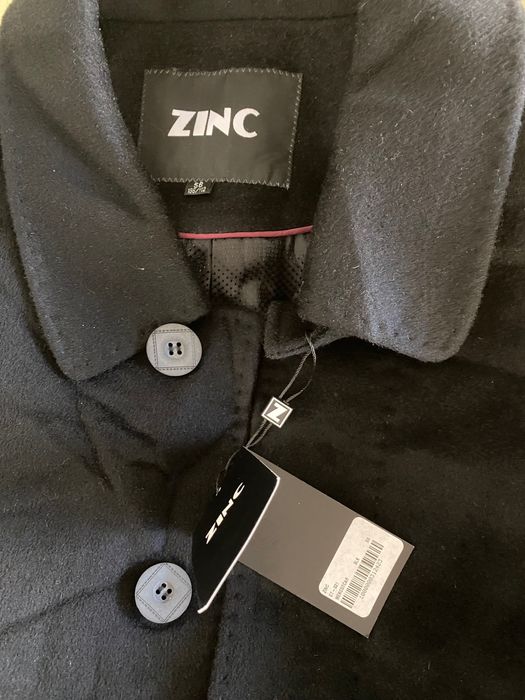 Стилно ново дълго мъжко палто от фирмен магазин на Hugo Boss