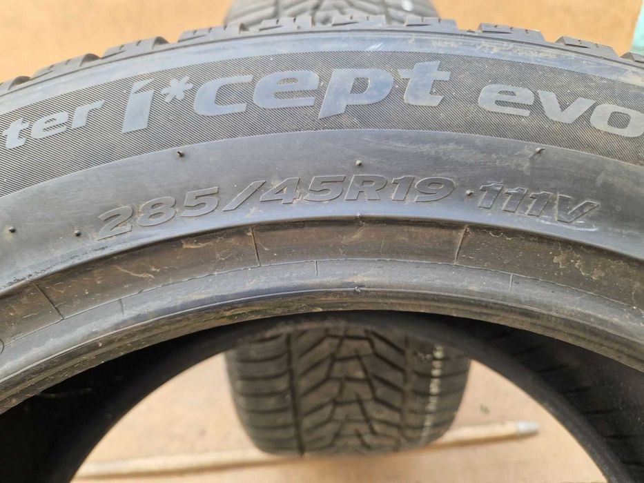 2 Hankook R19 285/45 Зимни гуми  DOT2221