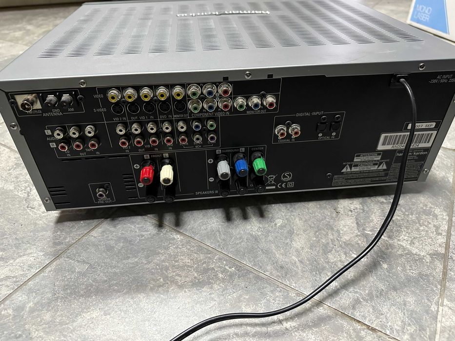 Harman Kardon AVR 132  Усилвател ресийвър Harman Kardon AVR 132