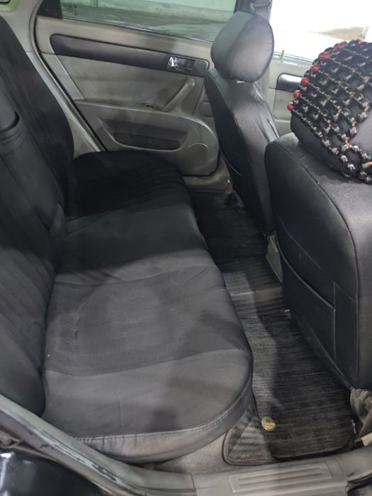 Срочная прадаëтся Lacetti 1.8