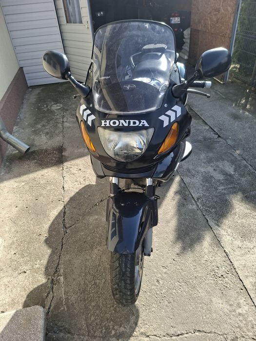 Honda deauville 650