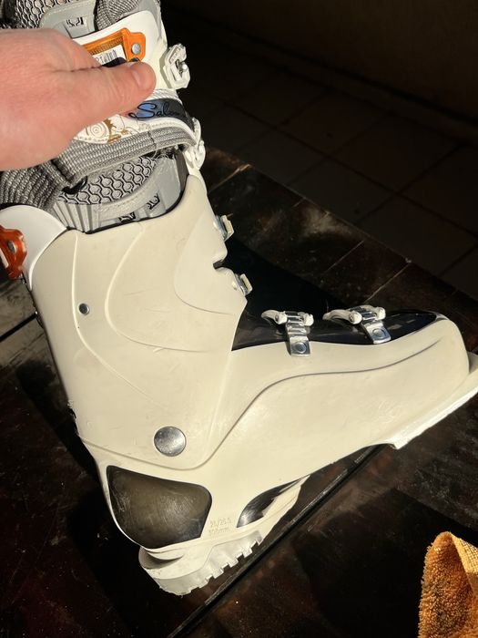 Обувки за ски Саломон 26/26.5отлично състояние