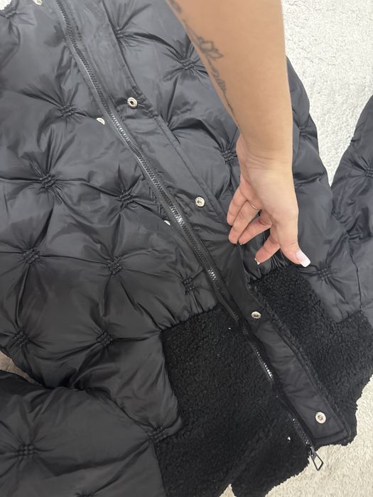 Продам куртку размер С