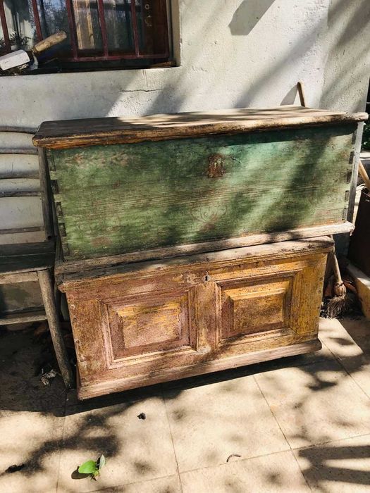 Продавам стари, дървени съндъци-ракли