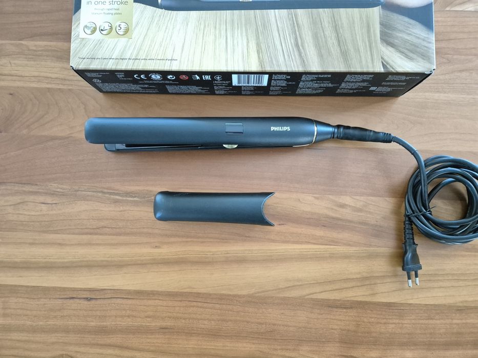 Професионална преса за коса Philips с титаниево покритие, HPS930/00