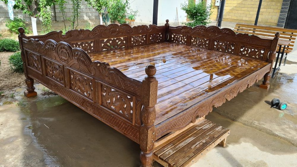 Деревянный тапчан