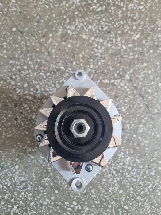 Alternator combina tractor John Deere