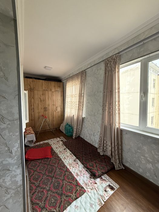 Бухоро шахар 5 микрораён а/сомийдан 3 хонали хамма жихозлари колади