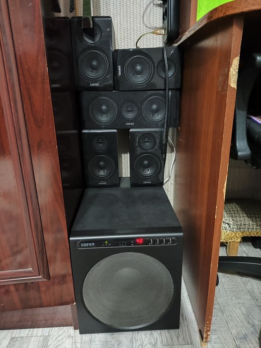 Продам колонку Edifier 5.1