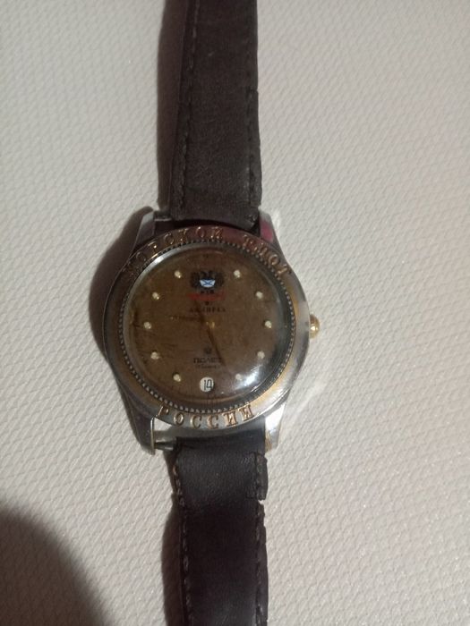 Продам чесы механика