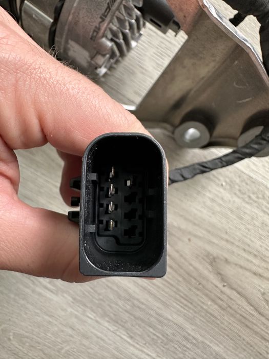 Водна помпа за Мерцедес