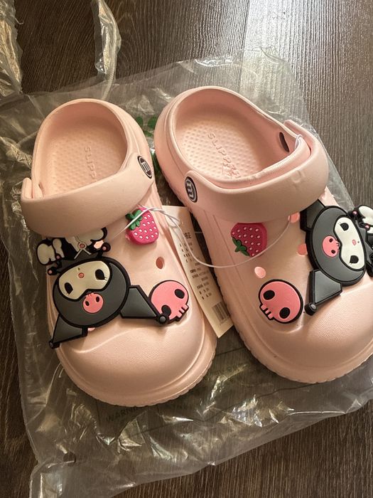 Продам кроксы для девочек