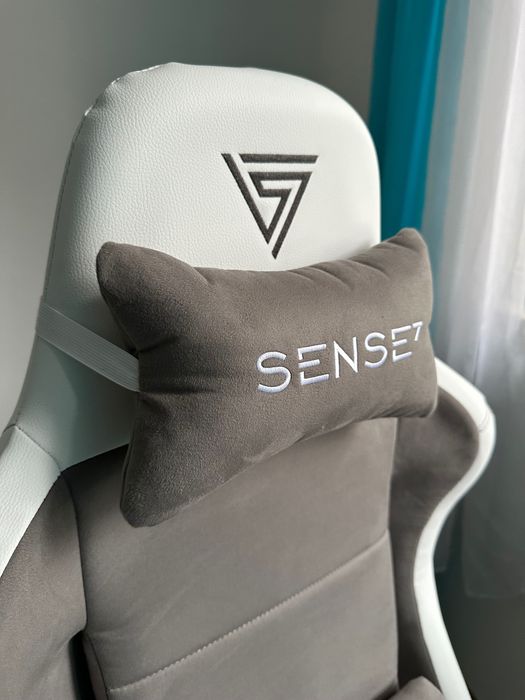 Sense7 Spellcaster нов!