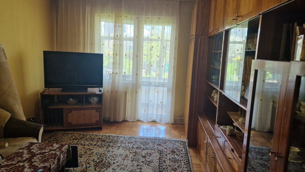 Apartament 3 camere de vânzare - proprietar