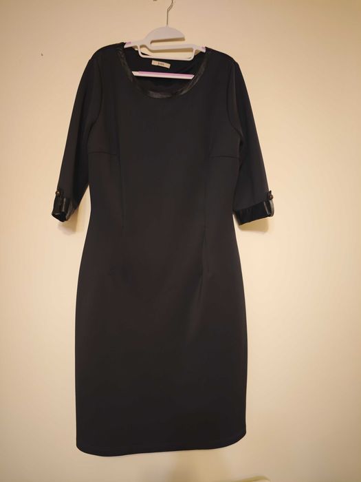 Есенни рокли размер 48 50 52 рокля Lucy Comma Suzi черна синя