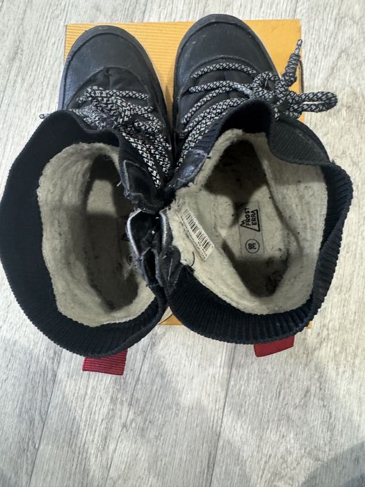 Продам зимнюю обувь для мальчика