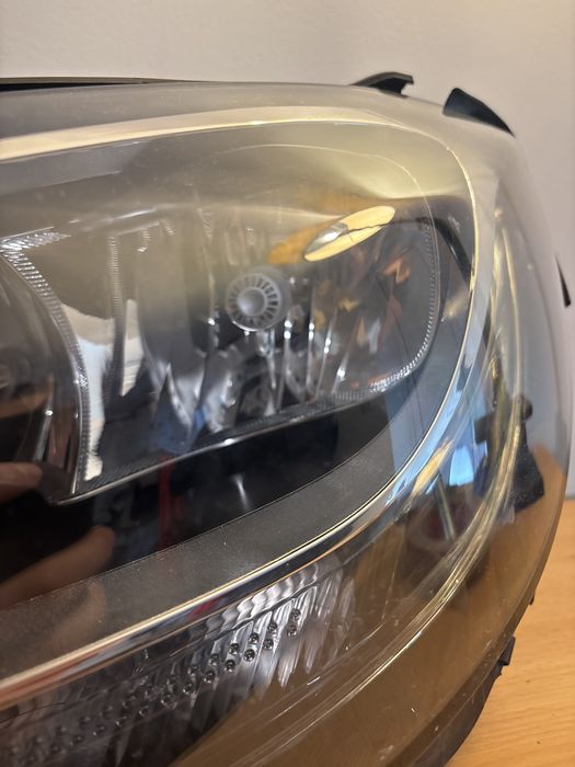 Фар Mercedes C-class A205