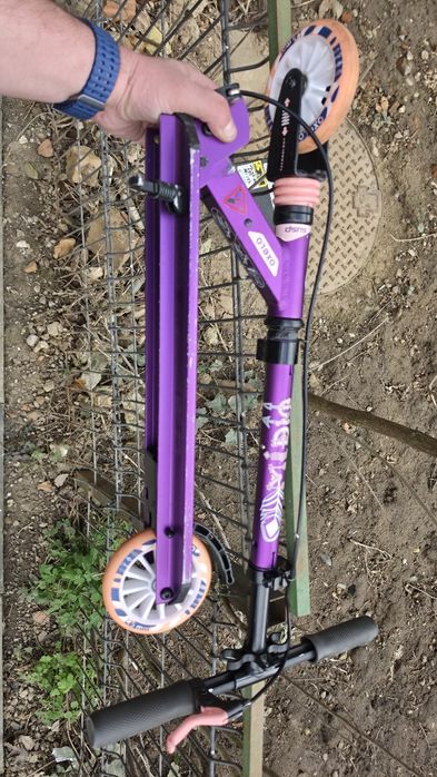 Trotinetă cu Suspensie şi Frână pe Ghidon Mid 5 Indienne Violette.