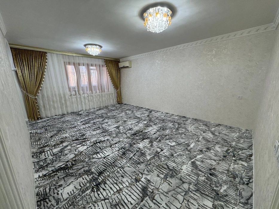 3 Хонали квартира сотилади