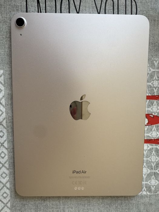 iPad Air (5th Generation) 256 GB