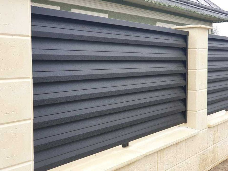 Garduri si porti din panouri stil jaluzele si alte modele disponibile