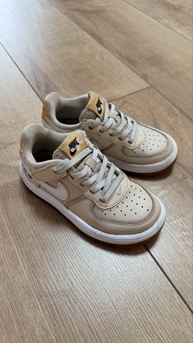 Кроссовки Nike для девочки