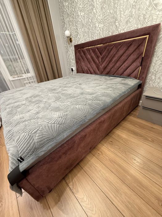 Срочно продам двухместный кровать