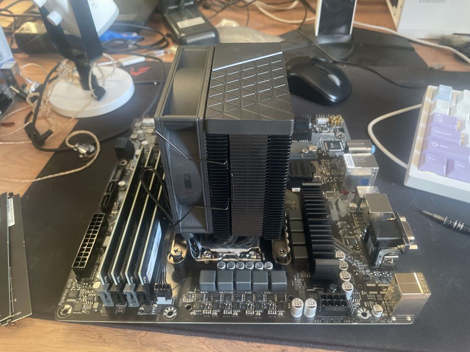 B760 ds3h + I7-13700 комплект