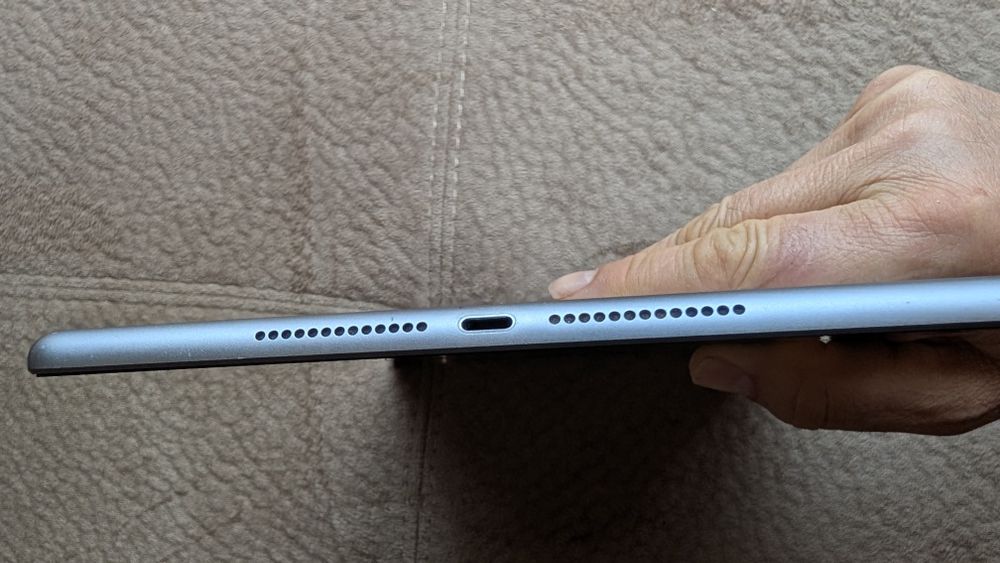 iPad 5 32GB за части