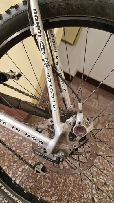 Vând bicicletă Cannondale