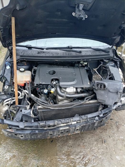 Vand Ford focus 2 pentru dezmebrari