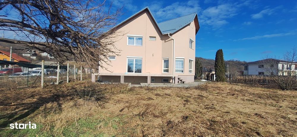 Casa individuală cu teren generos