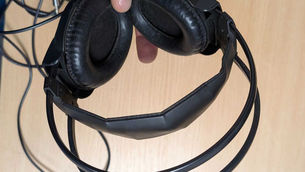 Casti AKG K44 Perception