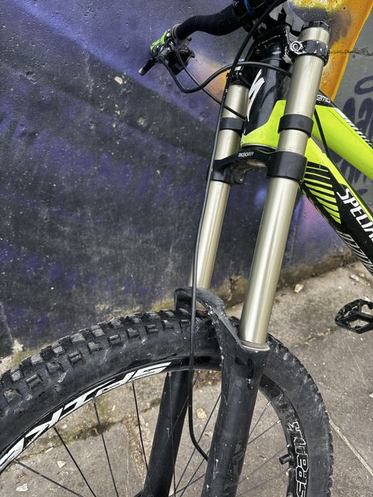 Specialized demo 8