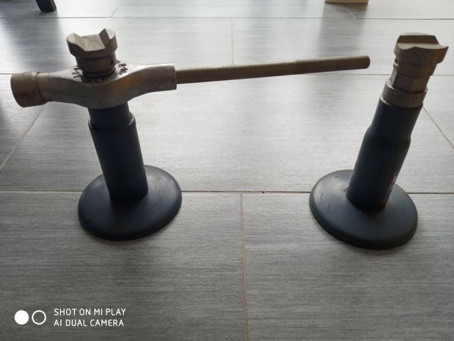 предлагат се части за Москвич 412 и 410