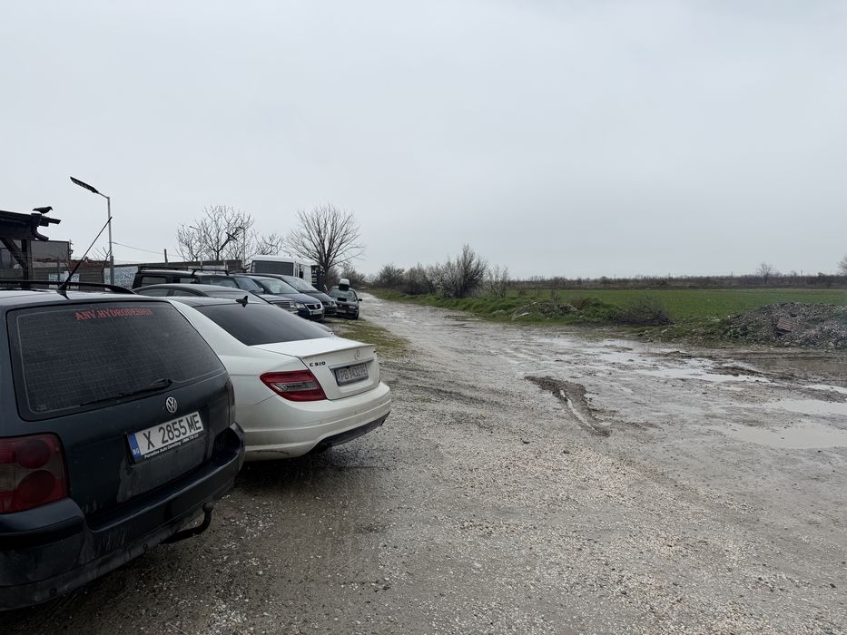 Под наем площ 430 кв на асеновградско шосе