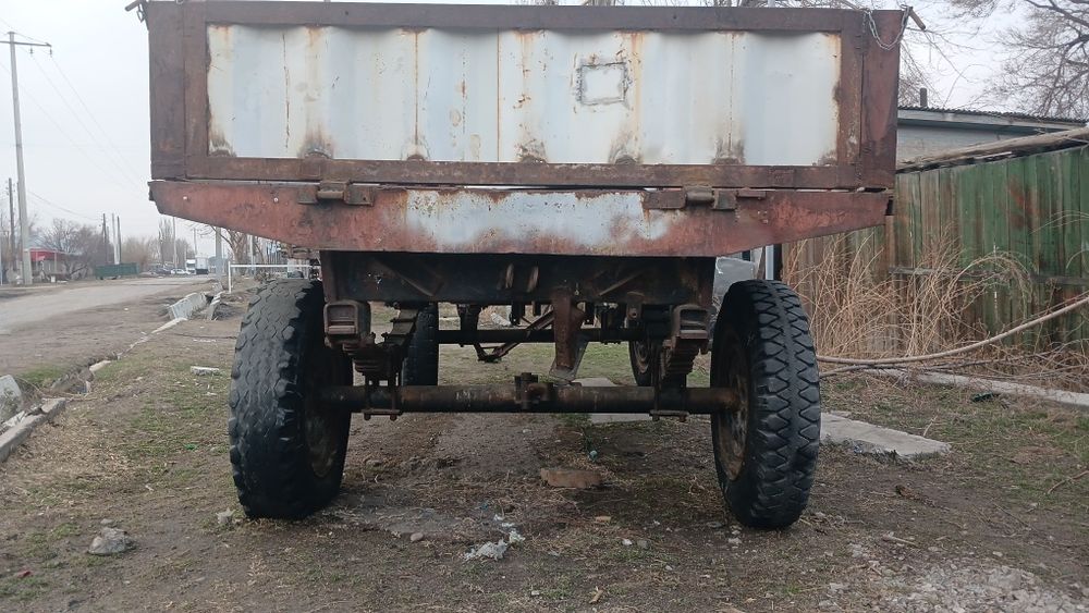 Продам прицеп бортовой