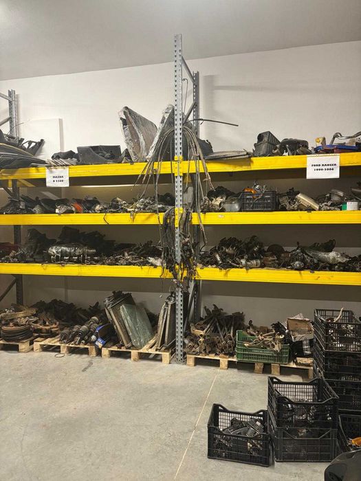 Dezmembrez Mazda B2500 2.5 Diesel 1998-2006