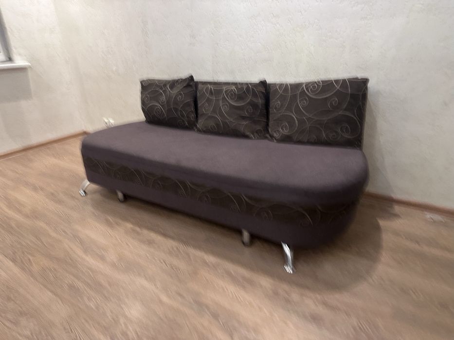 Диван отдам даром